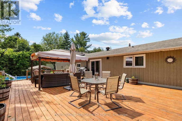 28423051/1430-notre-dame-street/russell-twp/russell/ontario/K0A1W0_9