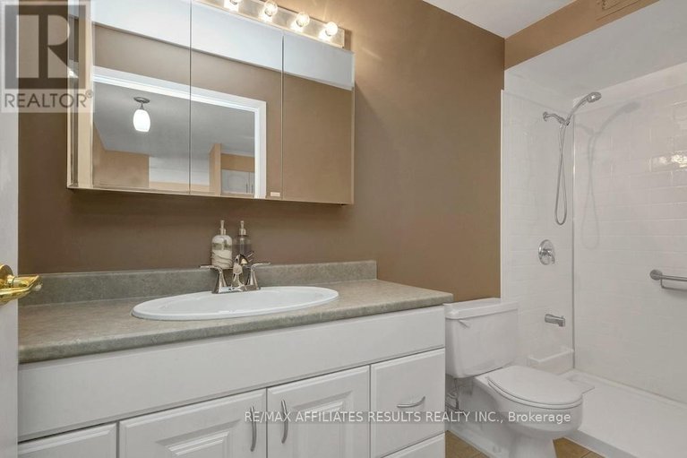 29670828/2110-415-greenview-avenue/britannia/ottawa/ontario/K2B8G5_25