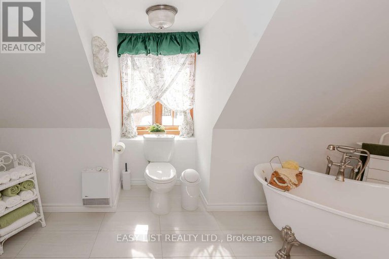 28983003/704-pattee-road/champlain-twp/champlain/ontario/K6A2R2_47