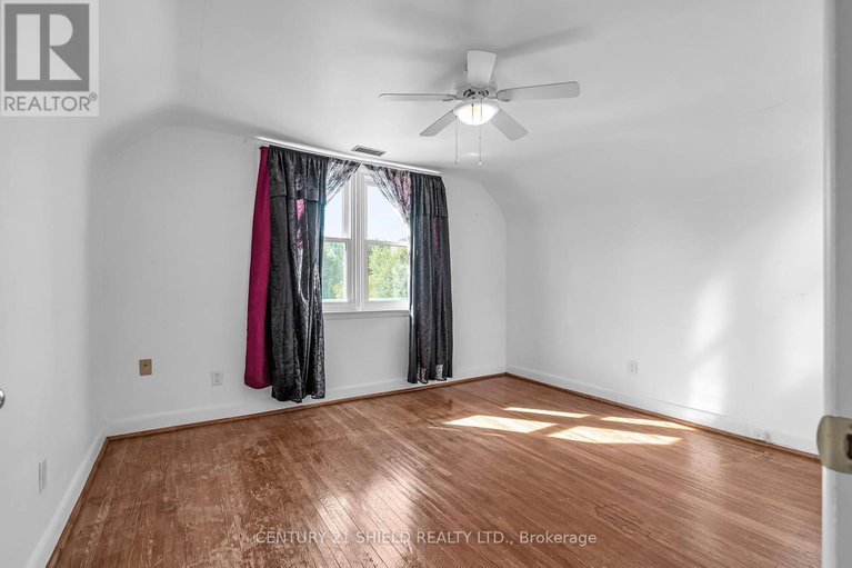 28960052/94-columbia-avenue/long-sault/south-stormont/ontario/K0C1P0_26