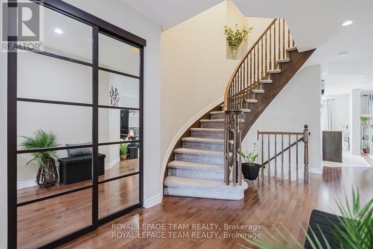 28866430/121-mancini-way/strandherd/ottawa/ontario/K2J5X3_6