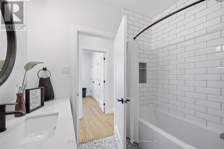 29467003/21-maxime-court/clarencerockland-twp/clarence-rockland/ontario/K0A2A0_23