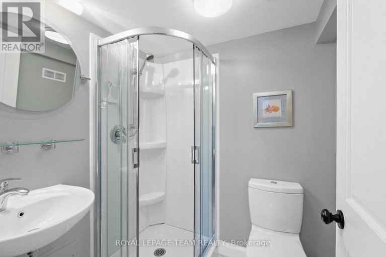 28917837/175-springfield-road/lindenlea/ottawa/ontario/K1M1C4_31