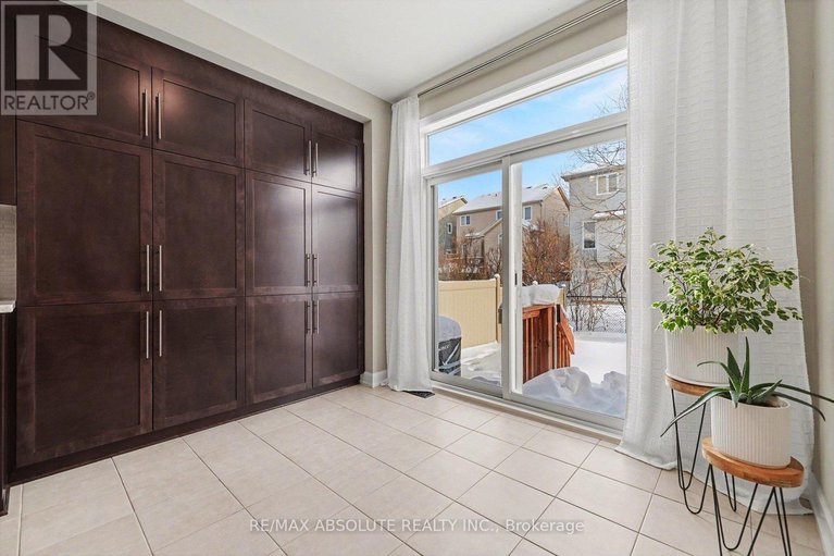 29309144/633-geranium-walk/stittsville-north/ottawa/ontario/K2S2J3_18