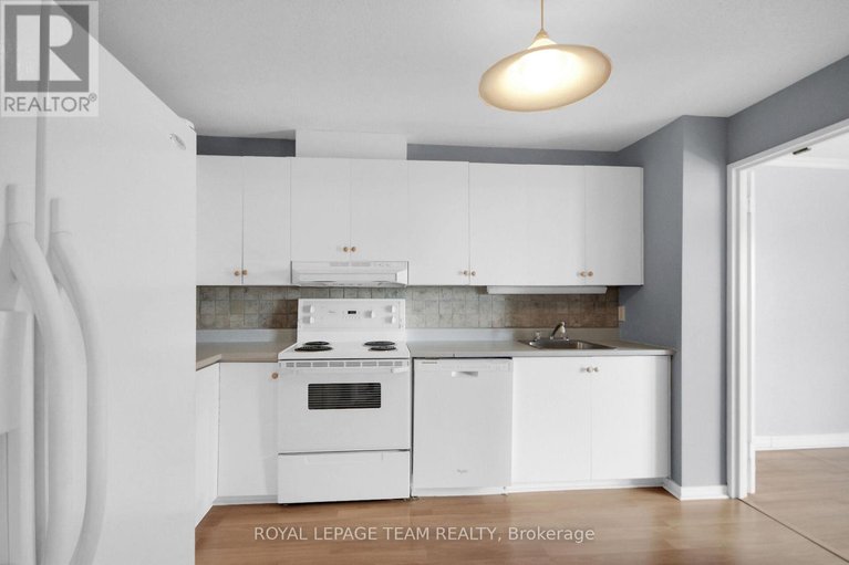 28852712/912-1485-baseline-road/copeland-park/ottawa/ontario/K2C3L8_11