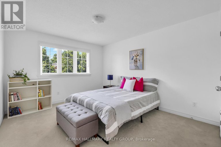 28526274/451-landswood-way/stittsville-south/ottawa/ontario/K2S0A4_34