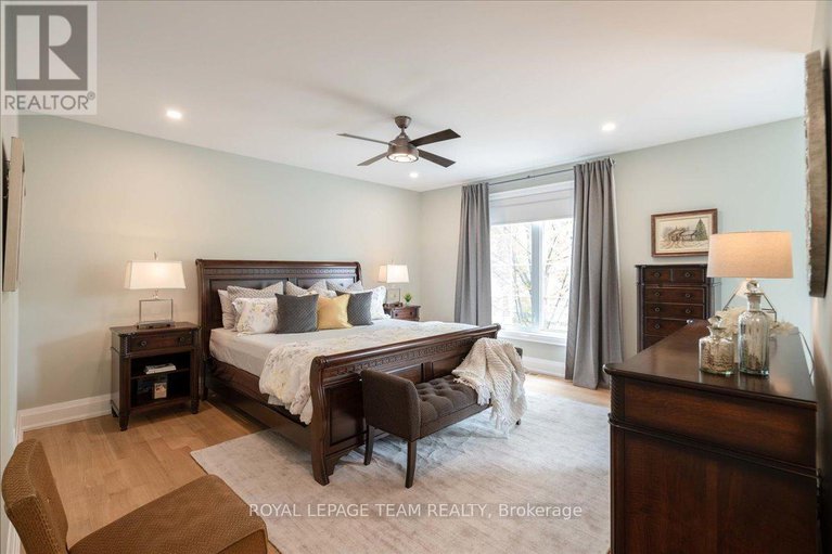 28831579/506-piccadilly-avenue/ottawa-west/ottawa/ontario/K1Y0H8_22