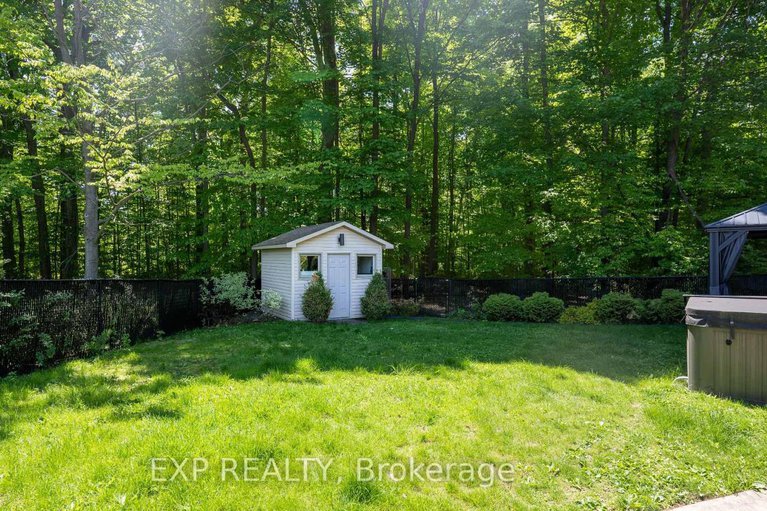 28293980/17-chesswood-court/pineglencountry-place/ottawa/ontario/K2E7E3_41
