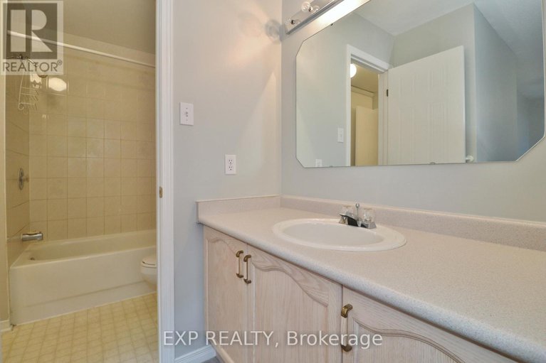 29113722/2127-lauzon-street/fallingbrookgardenway-south/ottawa/ontario/K4A3K7_27