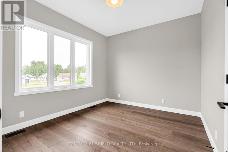 29273182/6831-monument-way/lancaster/south-glengarry/ontario/K0C2C0_24