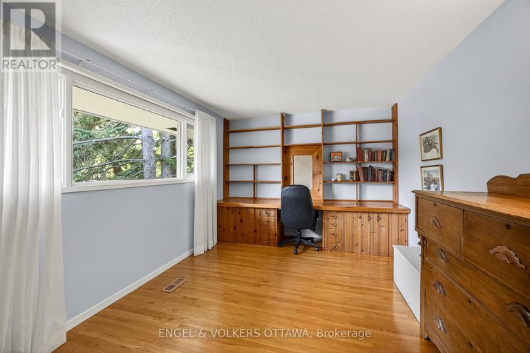 28865549/29-milne-crescent/beaverbrook/ottawa/ontario/K2K1H7_32