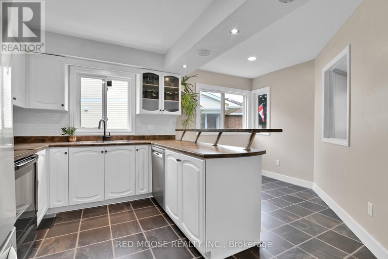 28582295/55-hawley-crescent/bridlewood/ottawa/ontario/K2M1T4_5