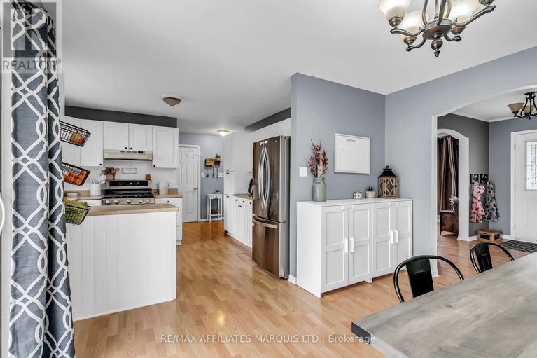 29072525/17-napier-street/ingleside/south-stormont/ontario/K0C1M0_10