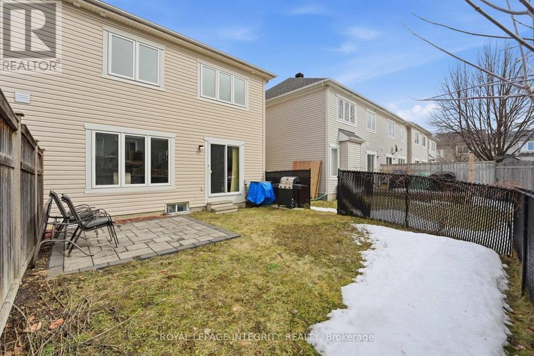 29452048/208-aquilo-crescent/stittsville-north/ottawa/ontario/K2S0L8_27