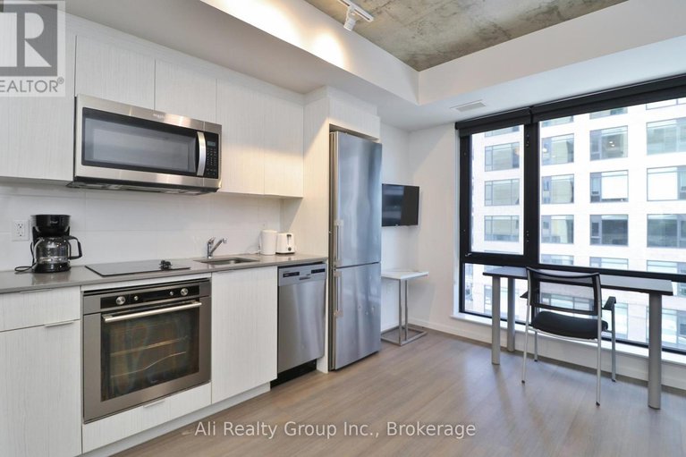 29282650/2918-105-champagne-avenue-s/west-centre-town/ottawa/ontario/K1S5E5_8