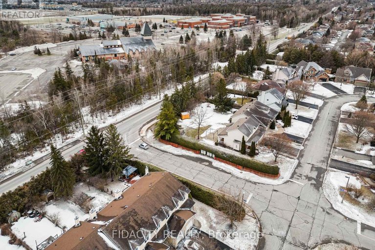 29655709/1-kathleen-crescent/stittsville-central/ottawa/ontario/K2S1L6_38