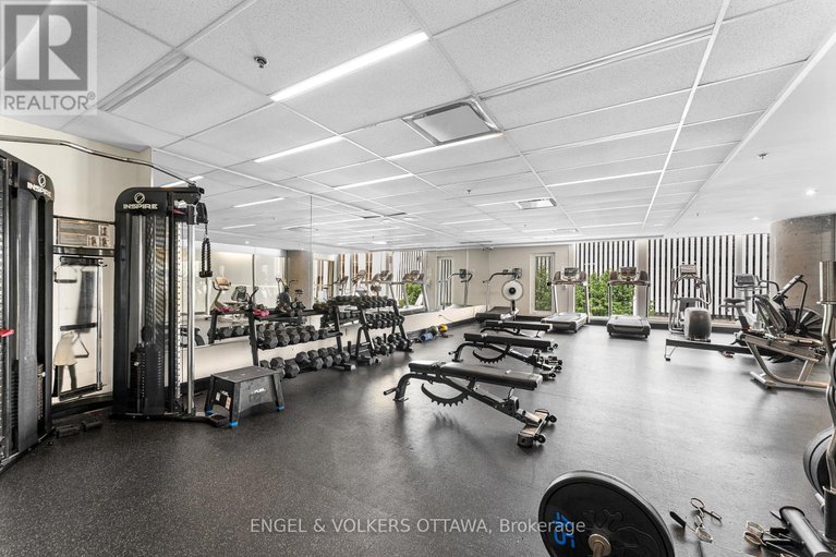 28606741/1104-40-nepean-street/ottawa-centre/ottawa/ontario/K2P0X5_17