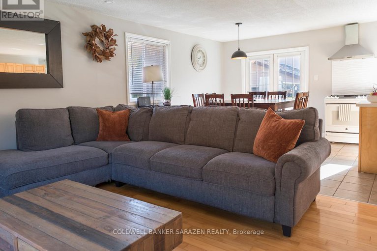 29261166/875-usborne-street/mcnabbraeside-twps/mcnabbraeside/ontario/K0A1G0_3