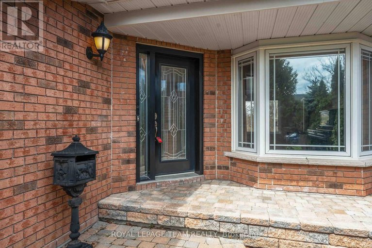 29670018/86-sai-crescent/hunt-club-park/ottawa/ontario/K1G5N9_4