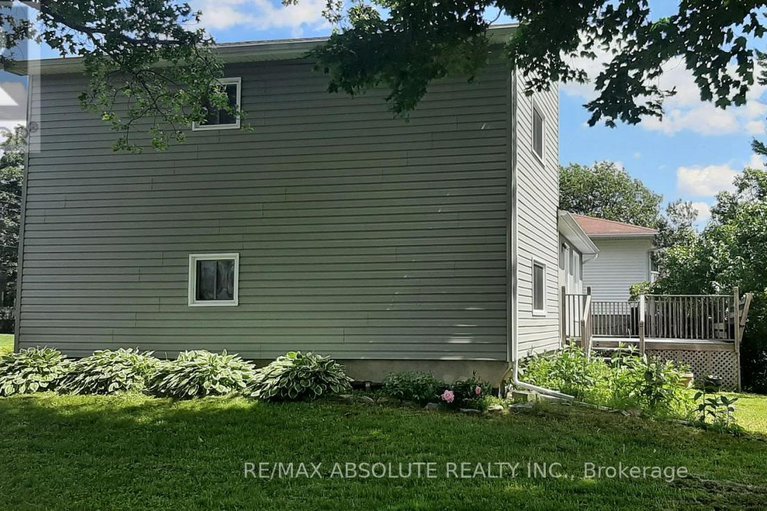 29414978/366-charron-street/town-of-rockland/clarence-rockland/ontario/K4K1B2_24