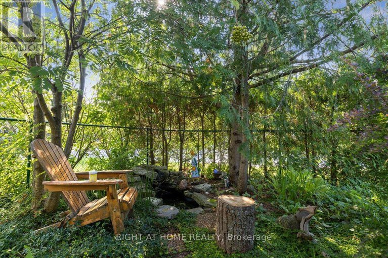 29161364/1-harrogate-place/crystal-beach/ottawa/ontario/K2H5L6_22