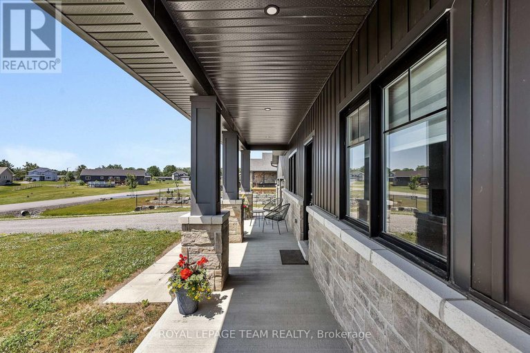28510378/17-isobel-mcewan-street/mcnabbraeside-twps/mcnabbraeside/ontario/K7S3G8_7