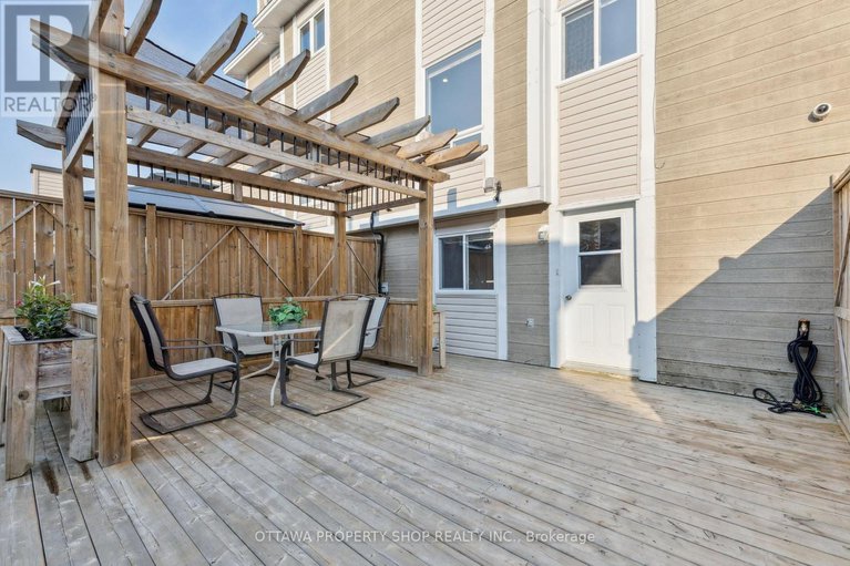 28617520/1575-thurlow-street/fallingbrookridgemount/ottawa/ontario/K4A2K6_26