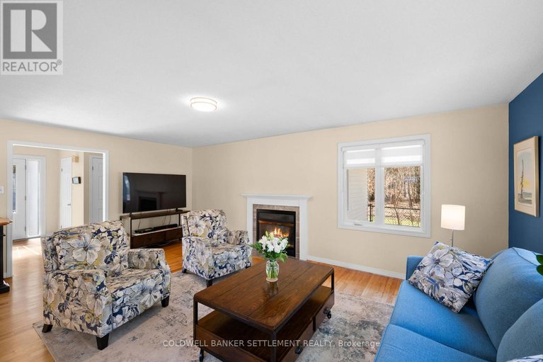 29662329/355-otty-way/drummondnorth-elmsley-north-elmsley-twp/drummondnorth-elmsley/ontario/K7H0E5_19