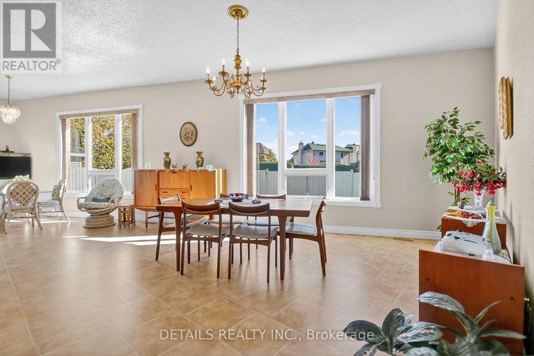 29023437/7-eagle-chase-court/cedargrovefraserdale/ottawa/ontario/K2J3N5_12