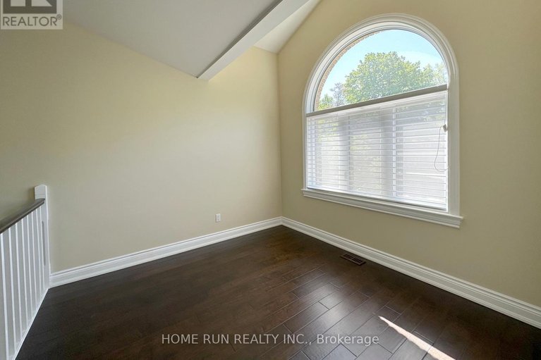 29592563/35-blue-heron-court/rockcliffe/ottawa/ontario/K1L8J7_26