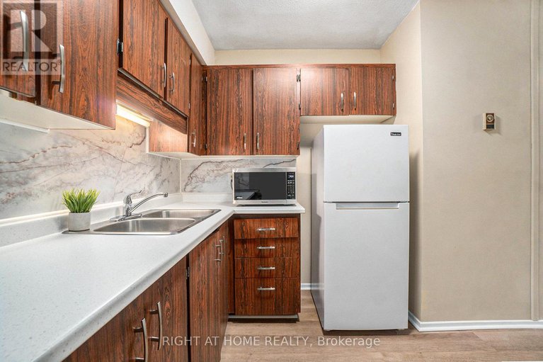 28939834/59-2939-fairlea-crescent/heron-gateindustrial-park/ottawa/ontario/K1V9A5_4