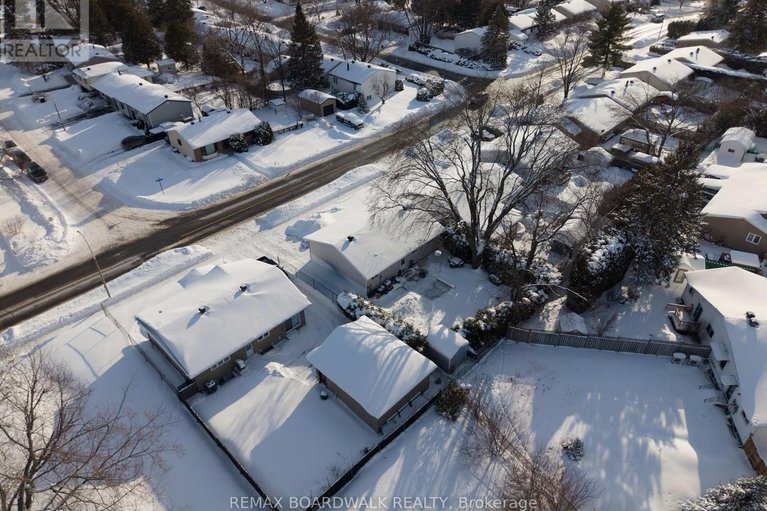 29355191/1381-matheson-road/carson-grove/ottawa/ontario/K1J8B5_50