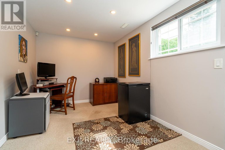 28844874/1828-lorraine-avenue/urbandale-acres/ottawa/ontario/K1H6Z8_34