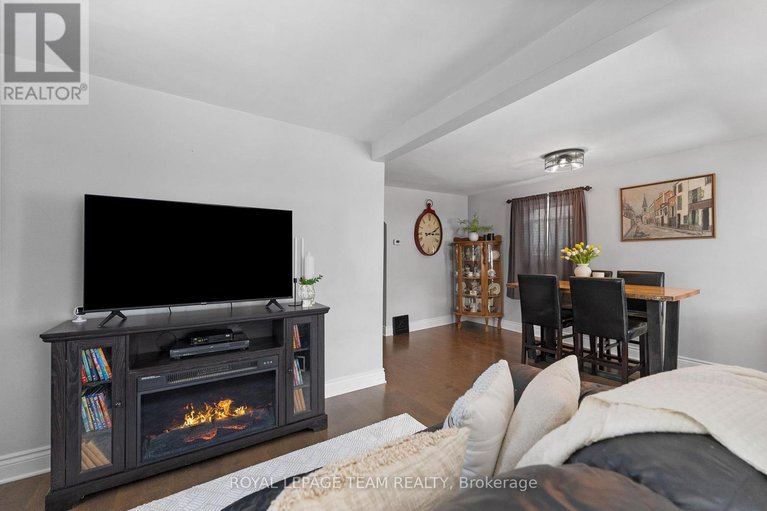 28157446/253-mclean-street/renfrew/renfrew/ontario/K7V1A9_8