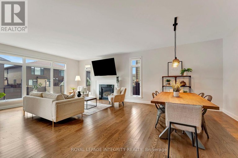 28739043/885-moses-tennisco-street/cfb-rockcliffe-and-area/ottawa/ontario/K1K5A2_9