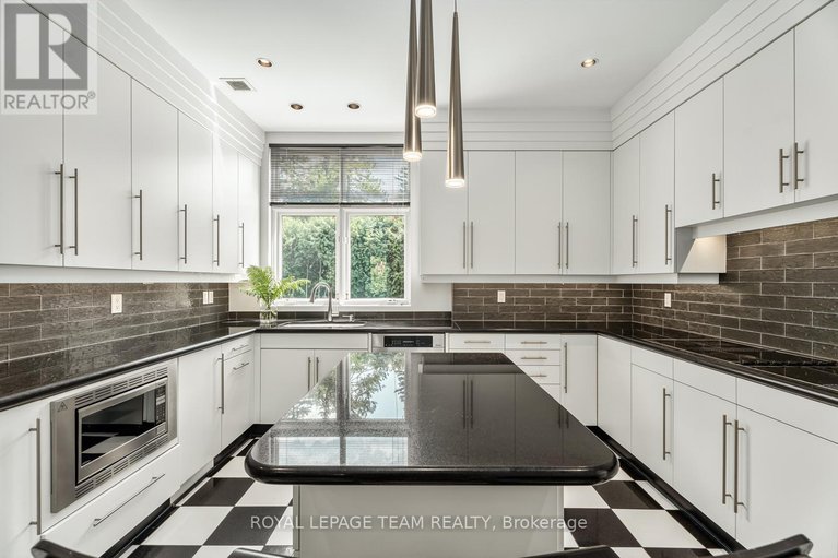 28493969/725-manor-avenue/rockcliffe/ottawa/ontario/K1M0E4_7