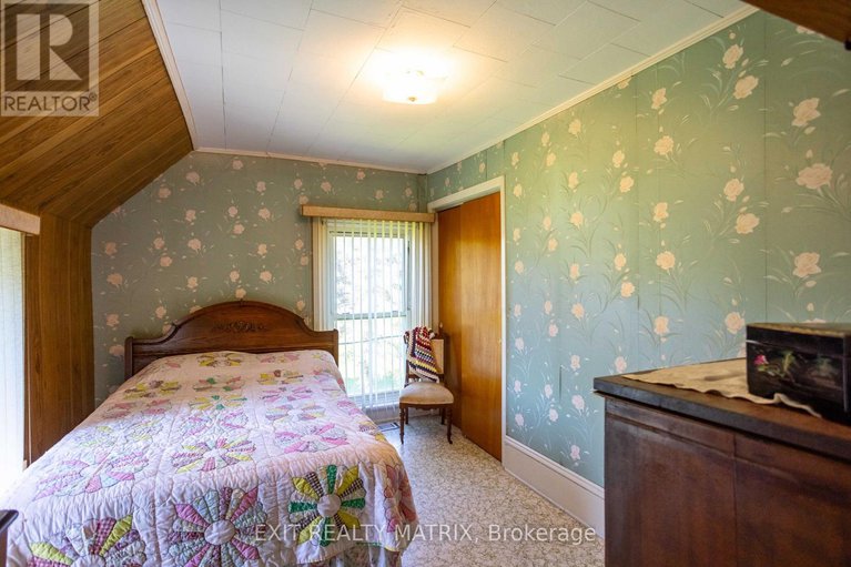 28439324/74-craig-street/village-of-russell/russell/ontario/K4R1A2_25