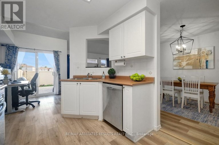 28998618/29-calaveras-avenue/longfields/ottawa/ontario/K2J4Z8_16