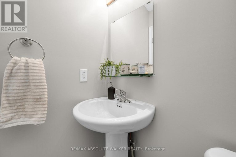 28266950/286-cambridge-street-n/west-centre-town/ottawa/ontario/K1R0B4_4