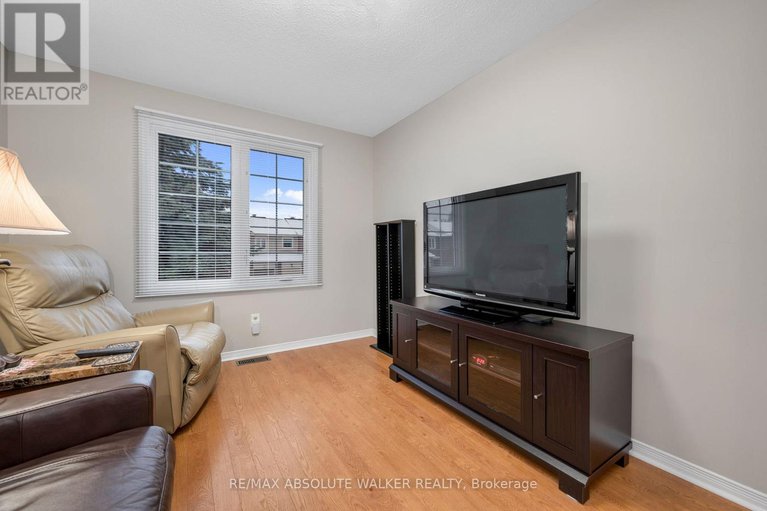 29374387/6169-oak-meadows-drive/chapel-hill/ottawa/ontario/K1C7G8_23