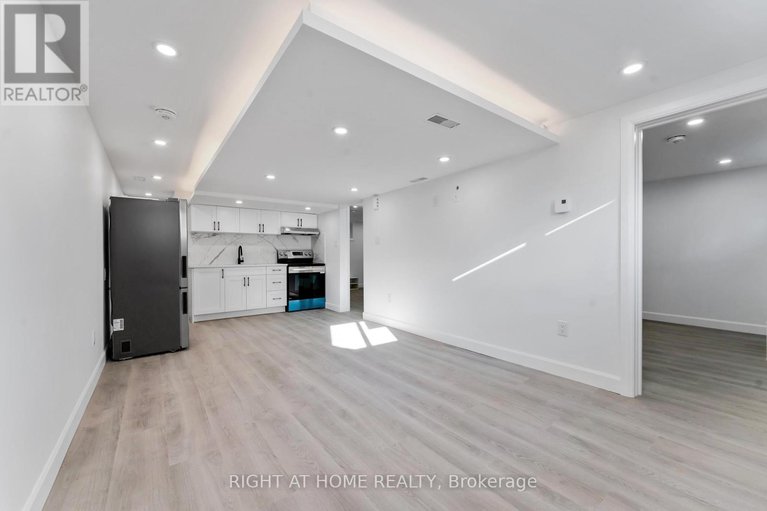 28705637/2700-priscilla-street/britannia/ottawa/ontario/K2B7E2_34