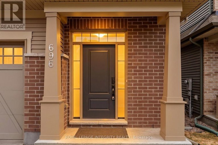 29615069/696-vivera-place/stittsville-north/ottawa/ontario/K2S2N1_3