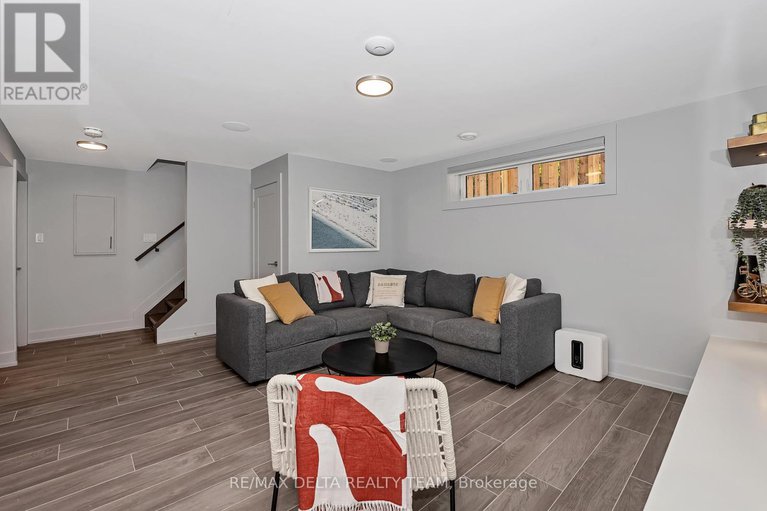 28848176/1179-kingston-avenue/carlington/ottawa/ontario/K1Z8K5_25