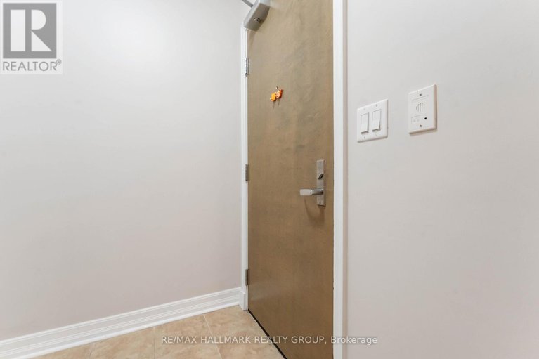 29294458/204-200-besserer-street/sandy-hill/ottawa/ontario/K1N0A7_4