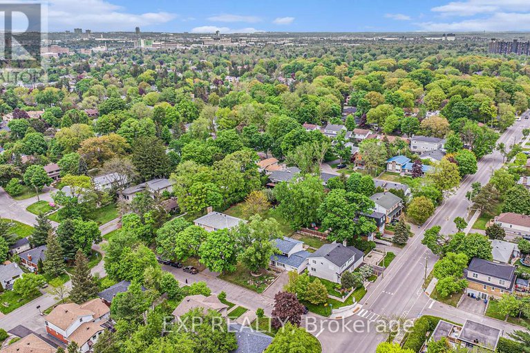 28353223/2195-niagara-drive/applewood-acres/ottawa/ontario/K1H6H5_41