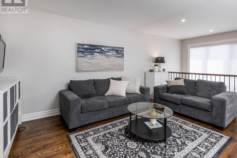 28652256/333-proud-walk-street/stittsville-south/ottawa/ontario/K2S2L8_9