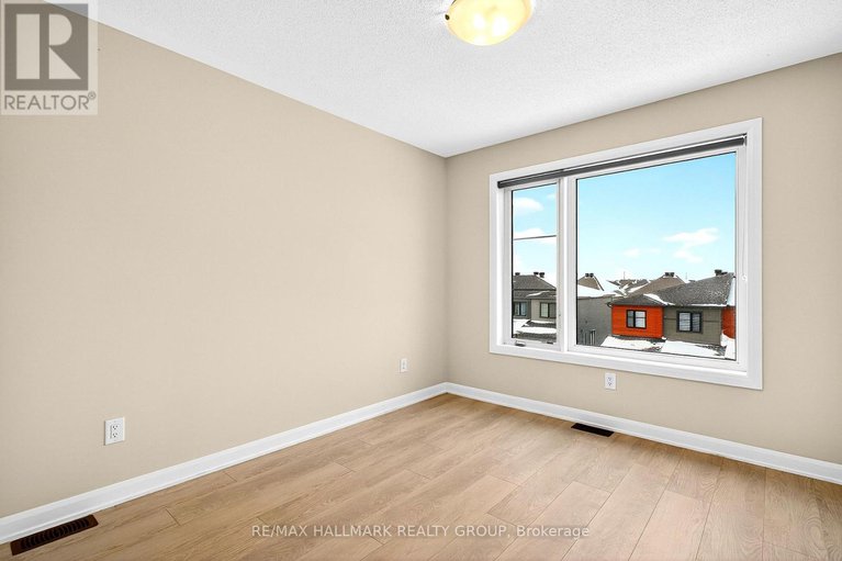 29099860/348-raheen-court-ottawa-circuit/half-moon-bay/ottawa/ontario/K2J7C2_32