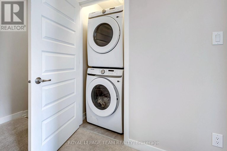 29460299/241-david-lewis-private/avalon-west/ottawa/ontario/K4A5S7_18