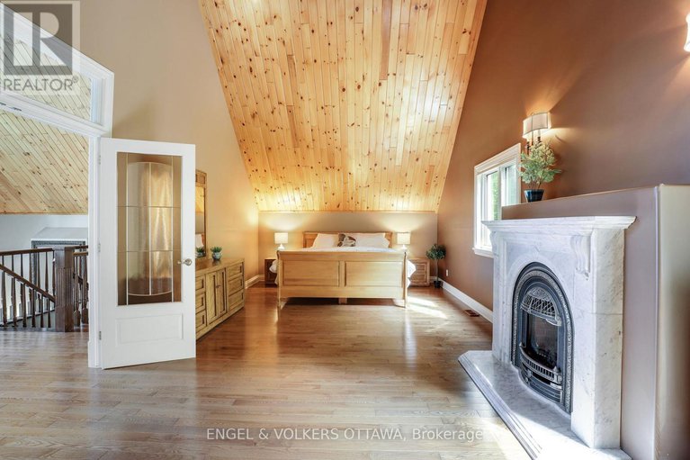 29413884/146-becks-shore-road/drummond-n-elmsley-drummond-twp/drummondnorth-elmsley/ontario/K7H3C8_22