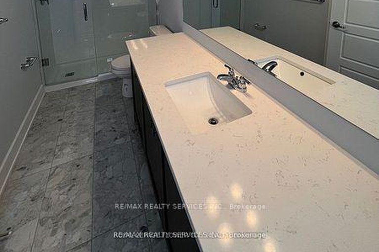 29125849/726-rouncey-road/emerald-meadowstrailwest/ottawa/ontario/K2S1B6_25